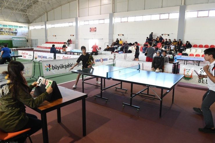 Şanlıurfa’da masa tenisi turnuvası ilgi gördü