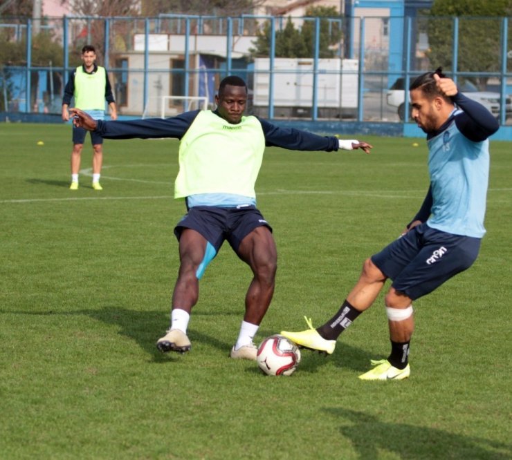 Adana Demirspor’un deplasman biletleri 1 dakikada tükendi