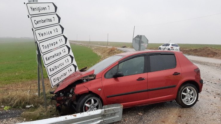 İki otomobil çarpıştı: 1 ölü, 3 yaralı