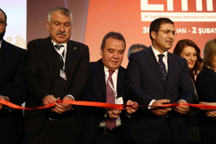 Başkan Böcek EMITT Fuarı’nda: "Rotaları Antalya’ya çevireceğiz"