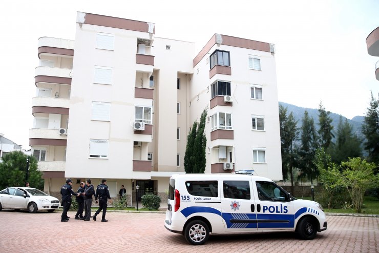 Antalya'da Kazak gazeteci evinde ölü bulundu