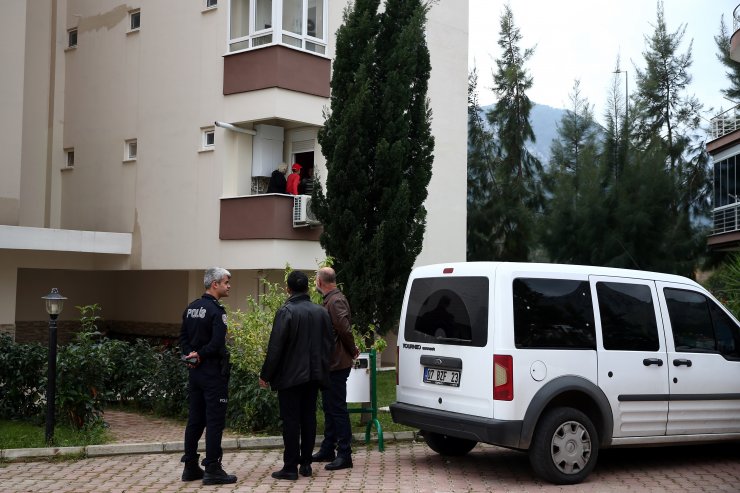 Antalya'da Kazak gazeteci evinde ölü bulundu