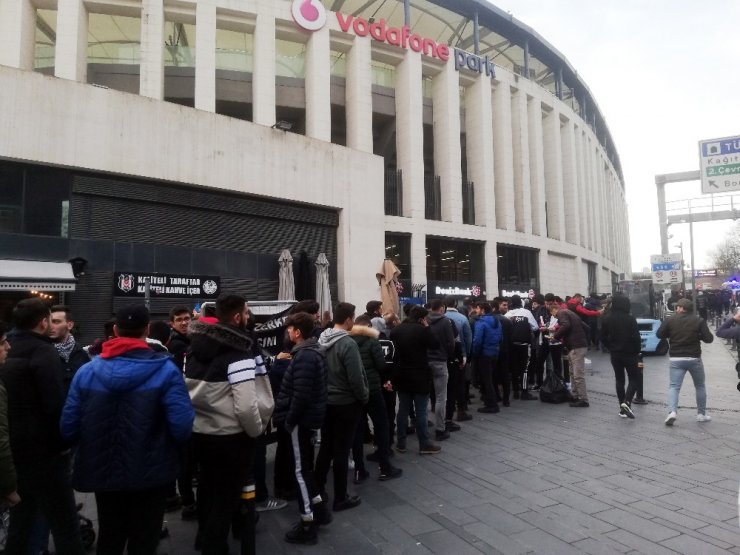 Vodafone Park’ta izdiham