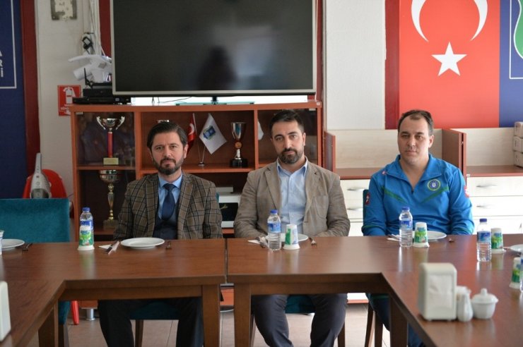 Büyükşehirli pedallar moral depoladı
