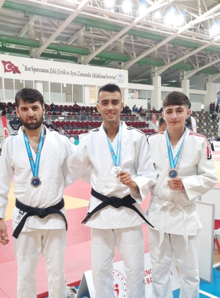 Diyarbakırlı judoculardan üç madalya