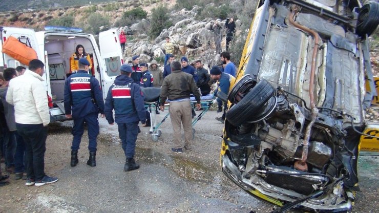 Mersin’de otomobil denize düştü: 1 ölü