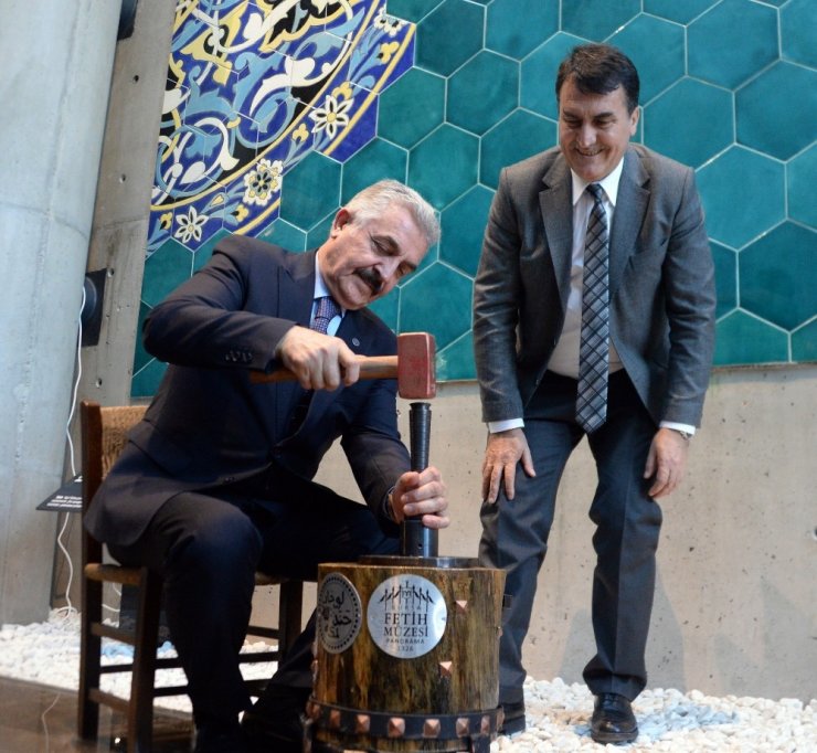 Büyükataman’dan Fetih Müzesi’ne övgü