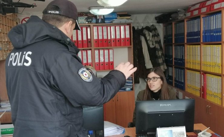 Alaçam polisi KADES uygulamasını anlattı