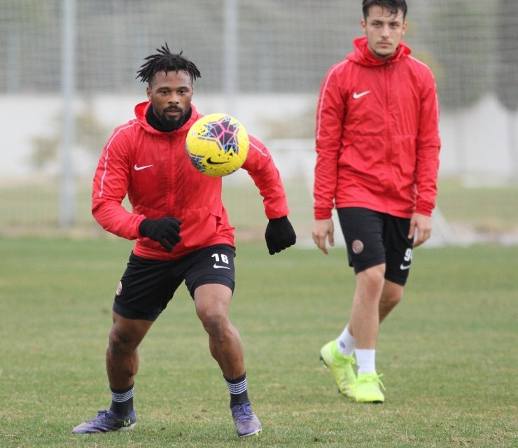 Antalyaspor İH Konyaspor maçının provasını yaptı