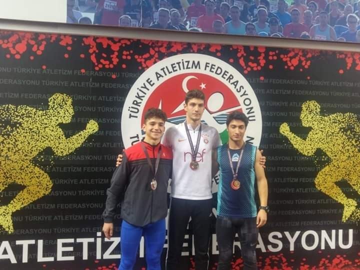 Uşaklı atletizm sporcusu Türkiye 2’ncisi oldu