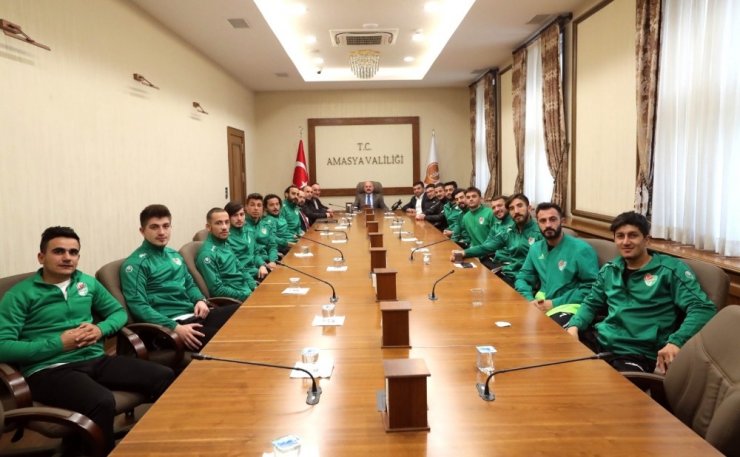 Vali Varol’a Amasyaspor forması