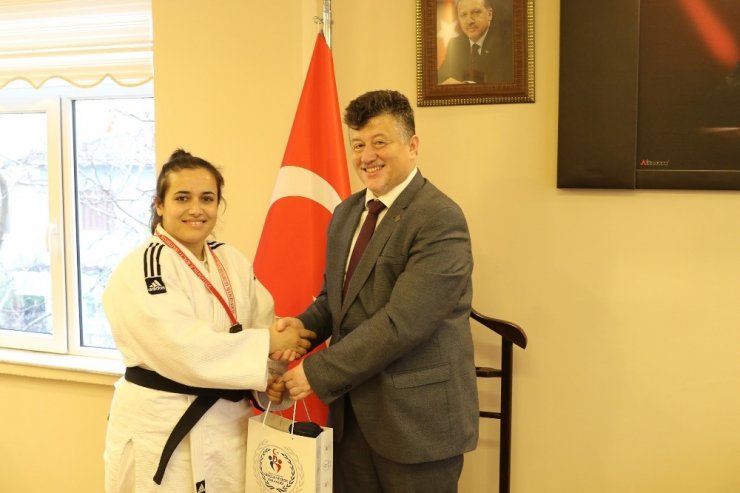 Şampiyon judoculardan Fillikçioğlu’na ziyaret