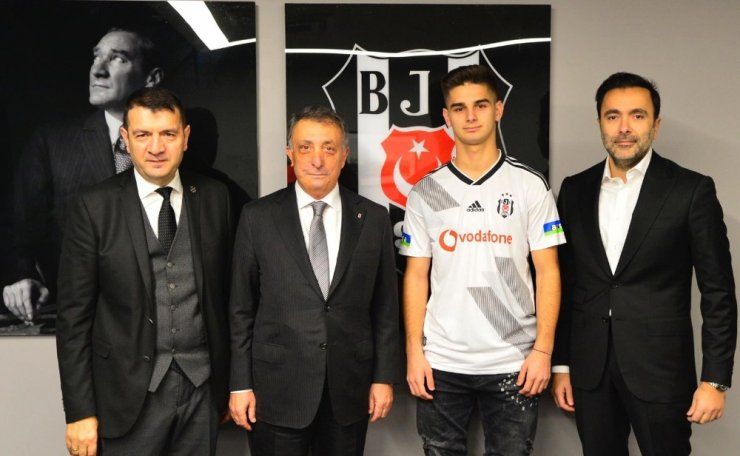Beşiktaş, Hasic ile 4.5 yıllık sözleşme imzaladı