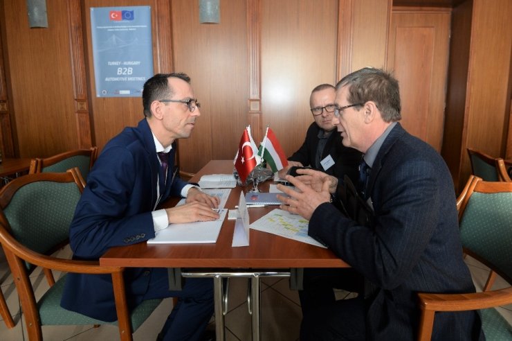 Bursalı otomotivciler Macaristan’da