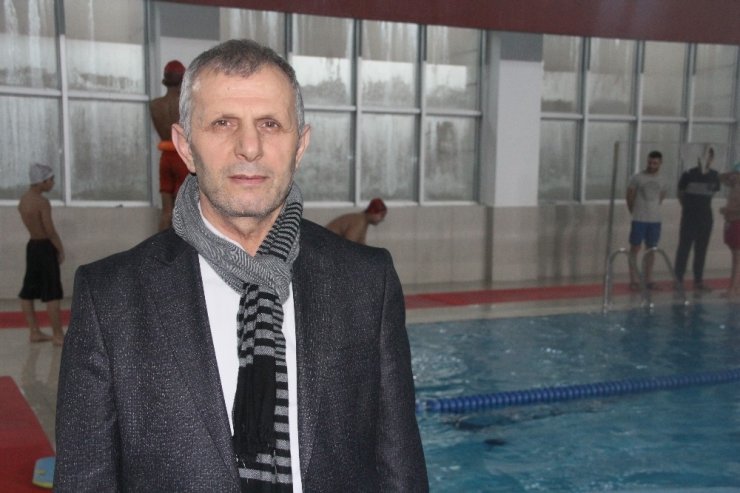 Roman çocuklara yarıyıl tatilinde yüzme eğitimi