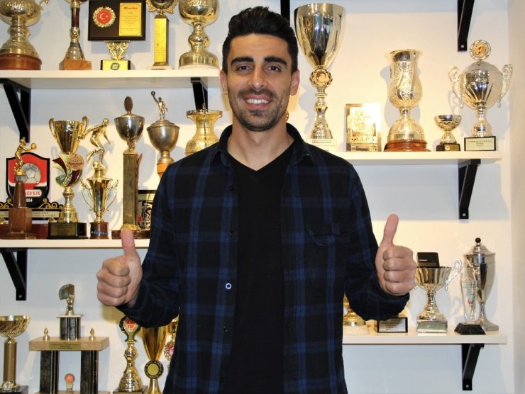 Altay’dan transferin son gününde 5 imza