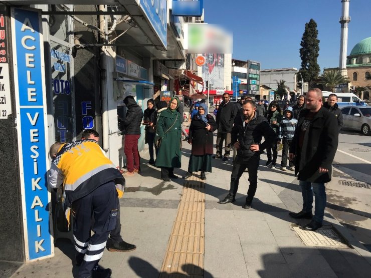 Sakarya’da kadın yüzünden çıktığı iddia edilen tartışmada kan aktı: 2 yaralı
