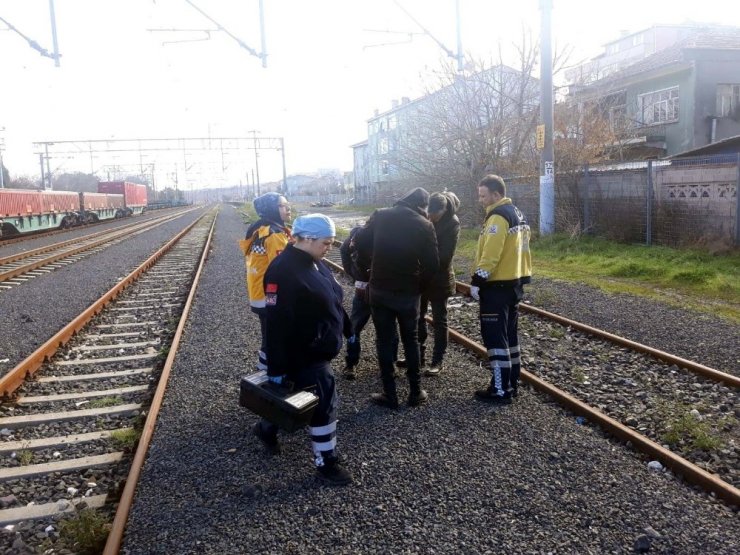 Tren raylarında baygın bulundu