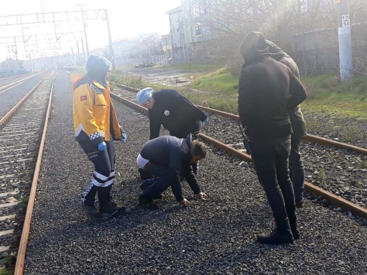 Tren raylarında baygın bulundu