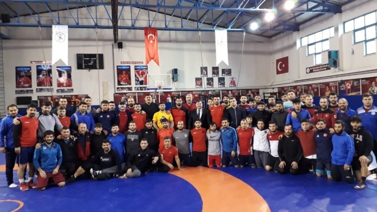 Musa Aydın’ın kamp ziyaretleri sürüyor