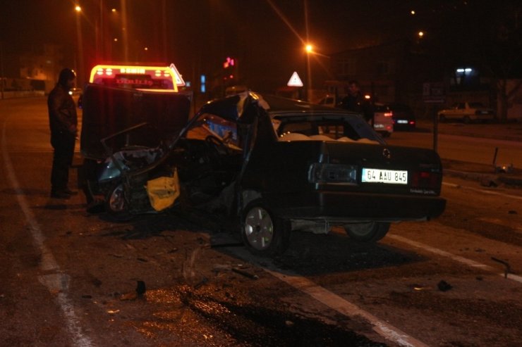 Ambulansın da karıştığı kazada 5 kişi yaralandı