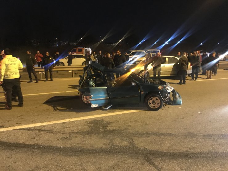 Sakarya'da trafik kazasında 1 kişi öldü, 3 kişi yaralandı
