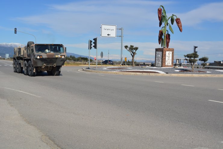 Suriye sınırına askeri araç sevkıyatı