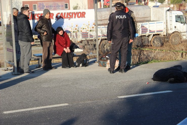 Otobüs durağında en acı bekleyiş
