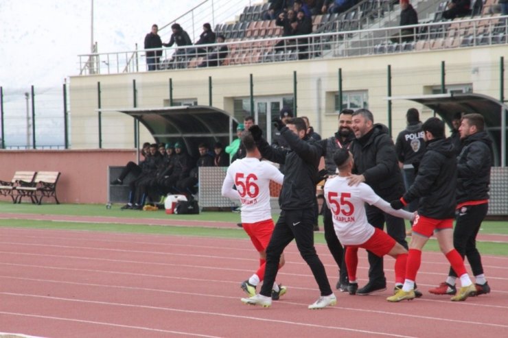 Ulalaspor’dan gol bombardumanı: 10 -1