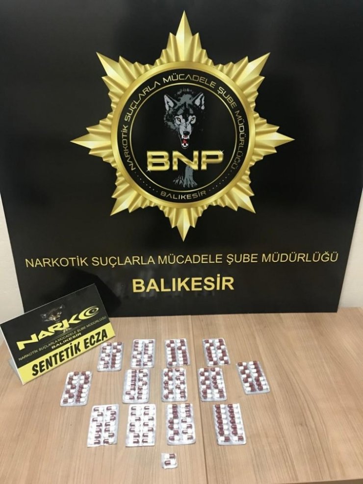 Uyuşturucu tacirleri kıskıvrak yakalandı
