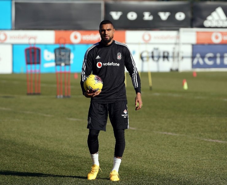 Beşiktaş’ta Boateng sahaya çıktı