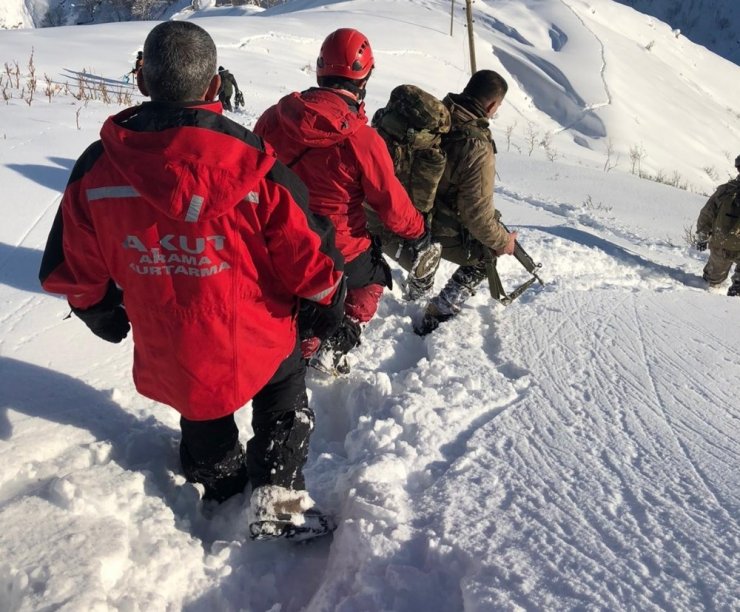 Bingöl’deki çığda kaybolan şahsı arama çalışmaları sürüyor