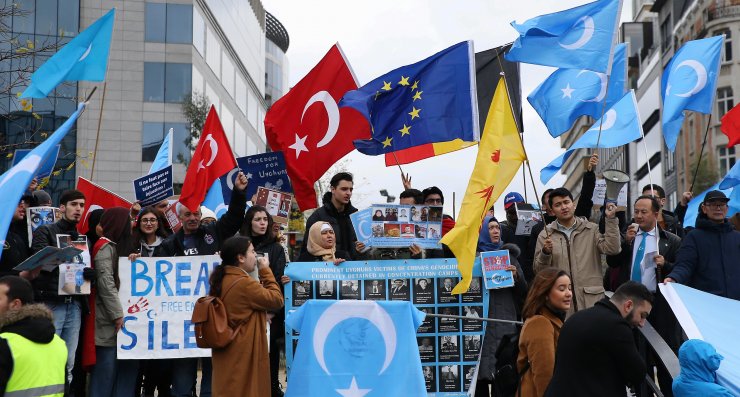 Brüksel'de Uygur Türkleri, Çin'i protesto etti