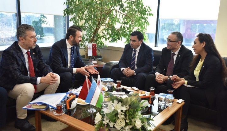 BTSO ve Özbekistan İpekçilik Bakanlığı iş birliği protokolü imzaladı