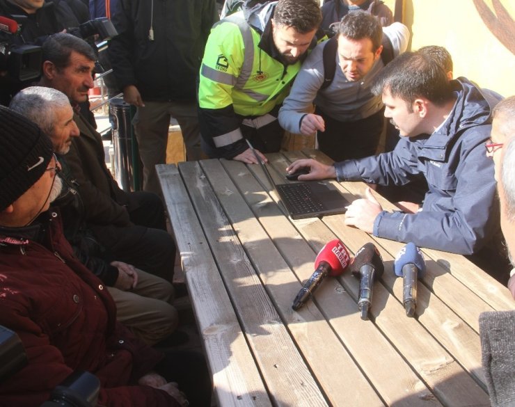 Bakan Kurum: “Depremde ağır hasarlı bina sayısı 3 bin 200”
