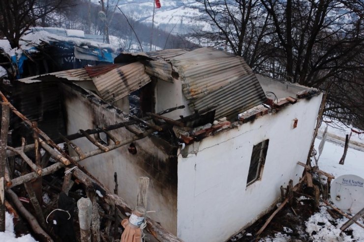 Ordu’da yangın: 1 ev kül oldu