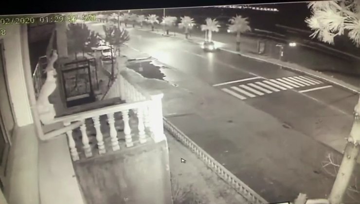 İki kişinin öldüğü kaza anı güvenlik kamerasında