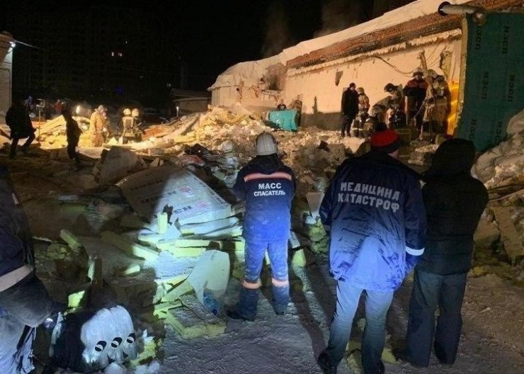 Rusya’da gece kulübünün çatısı çöktü: 2 ölü, 5 yaralı