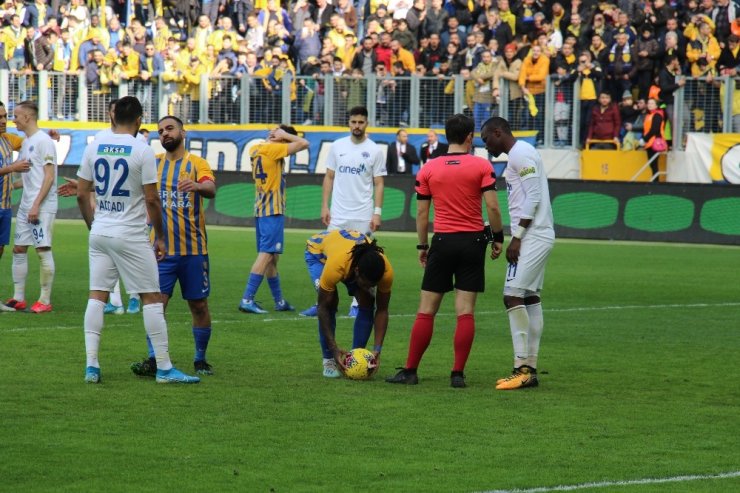 Süper Lig: MKE Ankaragücü: 1 - Kasımpaşa: 1 (Maç sonucu)