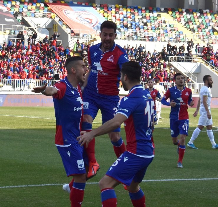 TFF 1. Lig: Altınordu: 2 - Akhisarspor: 0