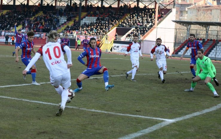 TFF 2. Lig Kırmızı Grup: GMG Kastamonuspor: 2 - Niğde Anadolu Futbol Kulübü: 1