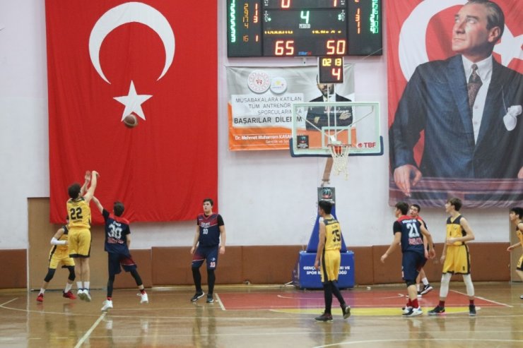 Basketbol grup müsabakaları Aydın’da başladı