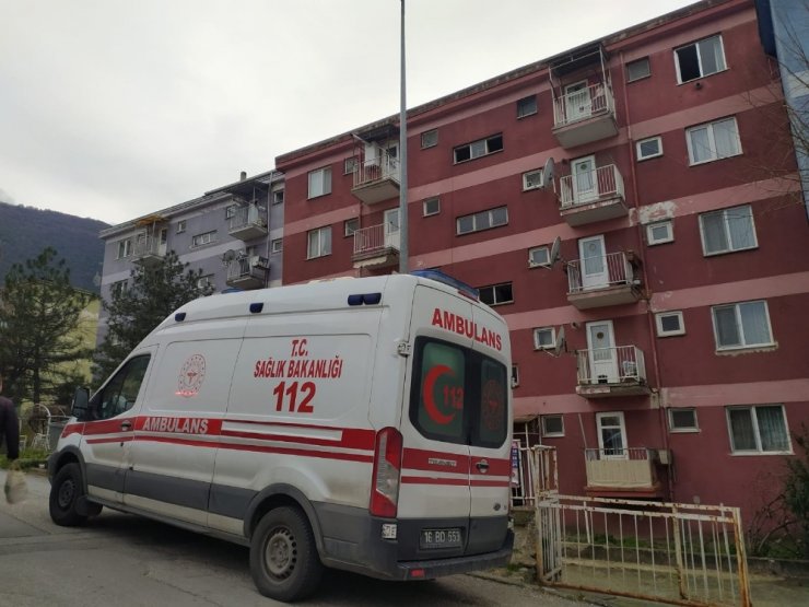 Yaşlı kadın şofbenden sızan gazdan zehirlendi