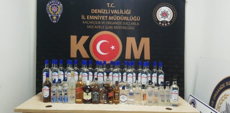 Denizli’de 131 şişe kaçak içki ve 256 litre sahte alkol ele geçirildi