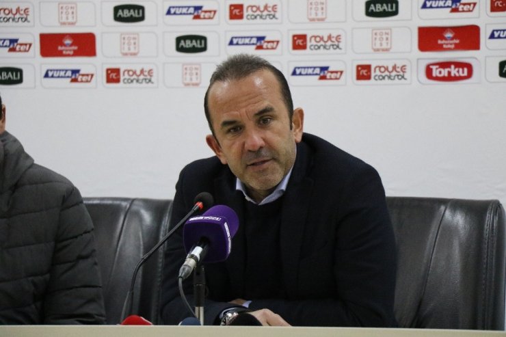 Mehmet Özdilek: “Rakibin 95 dakikalık bölümde pozisyonu yok”