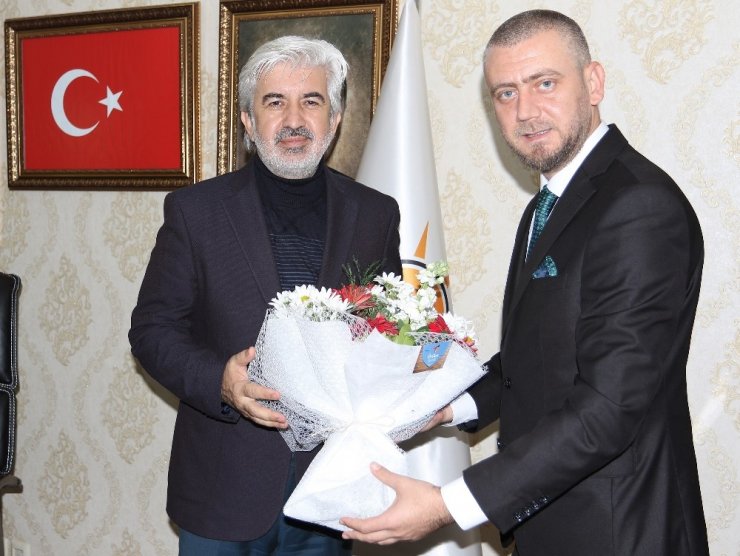 AK Parti İl Başkanı Hızlı’yı maça davet ettiler