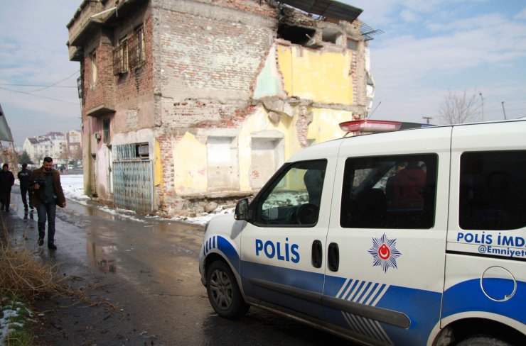 Hurdacı yaşadığı metruk evde ölü bulundu