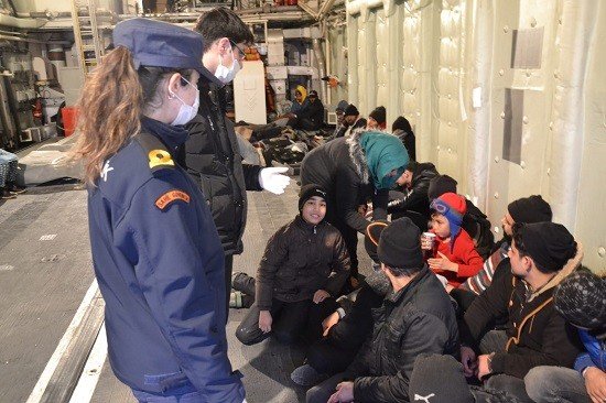İzmir’de 116 kaçak göçmen yakalandı