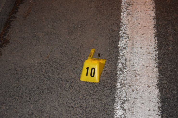 Malatya’da şüpheli şahsa müdahale eden 3 Mahalle Bekçisi’nden 1’i silahla, 2’si bıçakla yaralandı