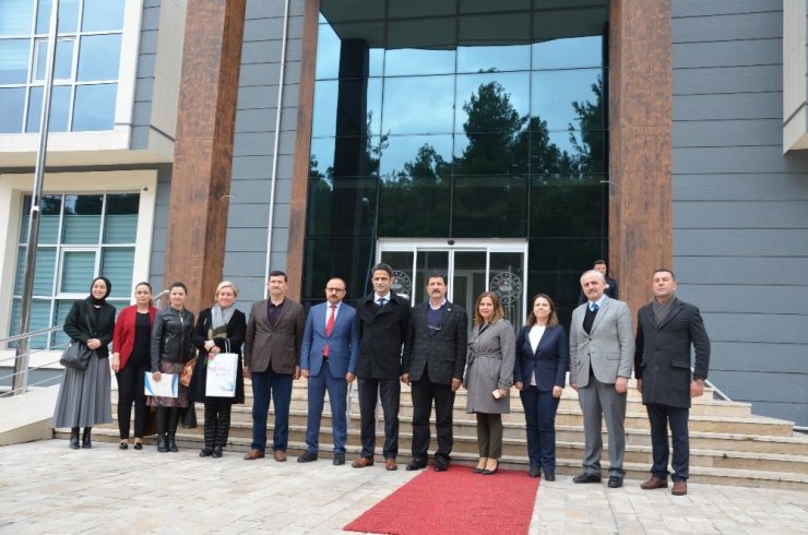 Demirci’nin kabul edilen 2 projesinde imzalar atıldı